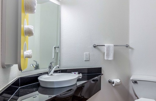 Caseyville Hotel | Motel 6 Caseyville, IL - Caseyville Il