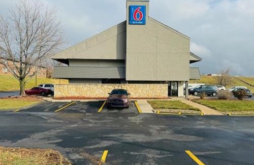 Cedar Rapids - Iowa City Hotel | Motel 6-Cedar Rapids, IA