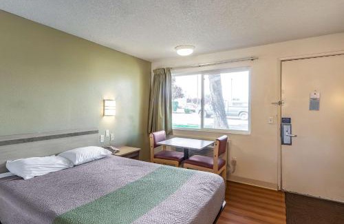 Clarkston Hotel | Motel 6 Clarkston WA