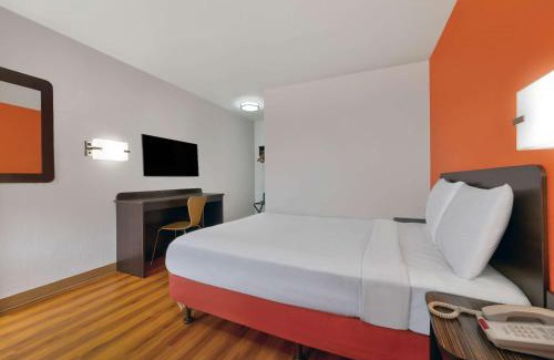 Columbus Hotel | Motel 6-Columbus, GA