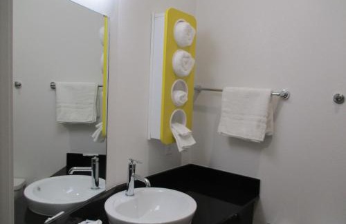 South Side Hotel | Motel 6-Corpus Christi, TX