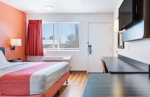 Central City Hotel | Motel 6 Corpus Christi, TX - Northwest