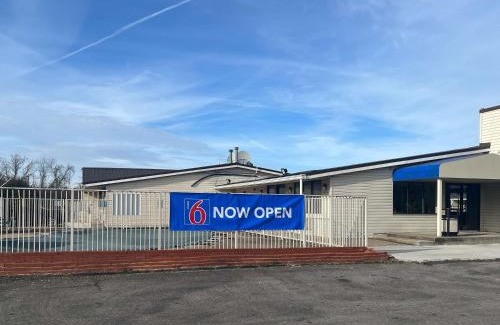 Cross Lanes Hotel | Motel 6 Cross Lanes, WV Goff Mountain Rd