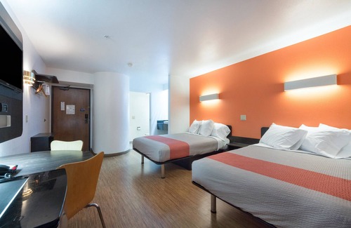 Lake Highlands Hotel | Motel 6 Dallas, TX - Northeast