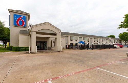 Lake Highlands Hotel | Motel 6-Dallas, TX - Northeast