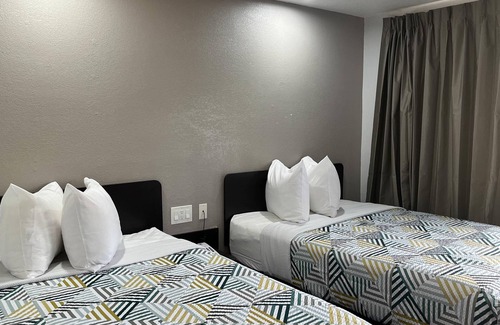 Pleasant Grove Hotel | Motel 6 Dallas, Tx – St. Augustine / Hwy 175