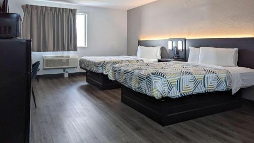 Danvers Hotel | Motel 6-Danvers, MA - Boston North