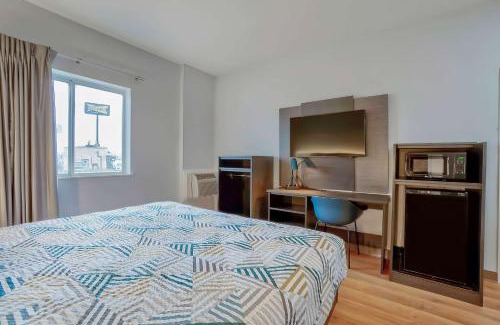 Denison Hotel | Motel 6-Denison, TX