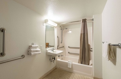 Casa Grande Hotel | Motel 6 Eloy, AZ - Casa Grande