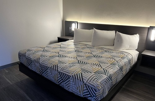 East Ely Hotel | Motel 6 Ely, NV