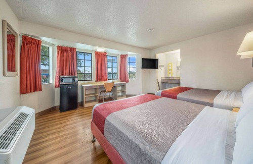Fairfield Hotel | Motel 6 Fairfield, CA - North