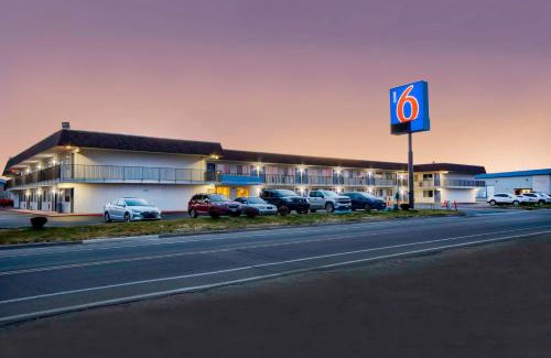 Farmington Hotel | Motel 6-Farmington, NM