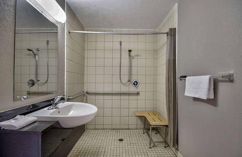 Farmington Hotel | Motel 6 Farmington, NM