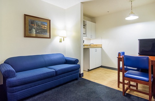 Terry Sanford Hotel | Motel 6 - Fayetteville, NC - Fort Liberty Area