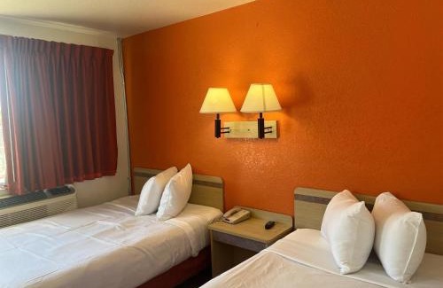 Fort Collins Hotel | Motel 6 Fort Collins, CO