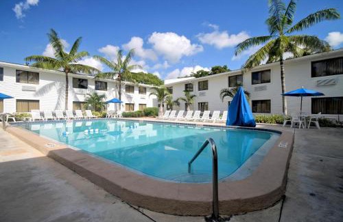River Oaks Hotel | Motel 6-Fort Lauderdale, FL