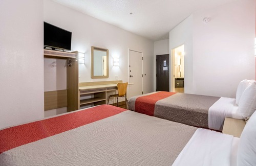 Fort Mill Hotel | Motel 6 Fort Mill, SC - Charlotte