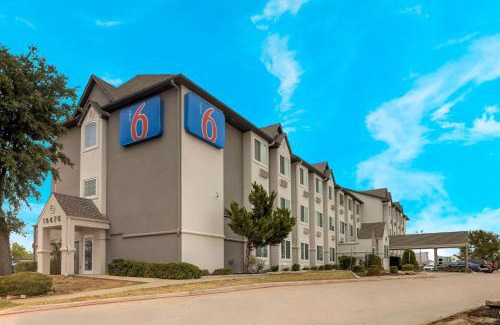 Fort Worth Hotel | Motel 6-Fort Worth, TX - Burleson