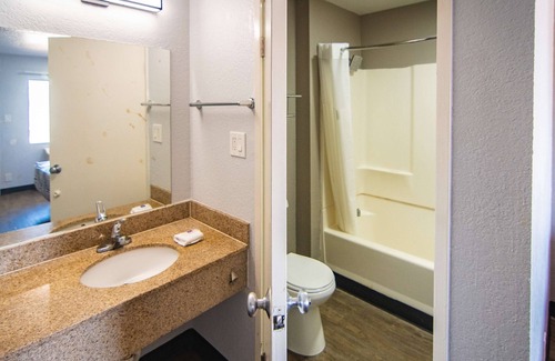 Fort Pierce Hotel | Motel 6 Ft. Pierce, FL, Fort Pierce