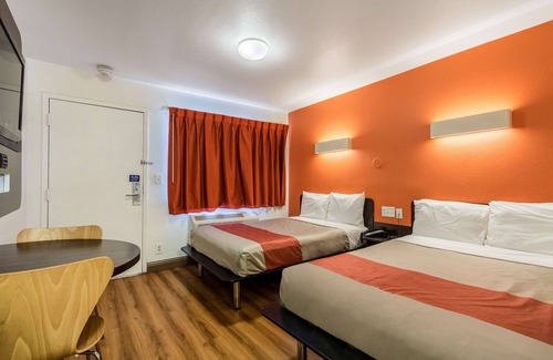 Garland Hotel | Motel 6 Garland, TX - Dallas