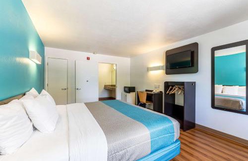 Georgetown Hotel | Motel 6-Georgetown, TX
