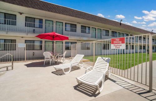 Grand Junction Hotel | Motel 6-Grand Junction, CO