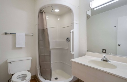 Grand Junction Hotel | Motel 6 Grand Junction, CO
