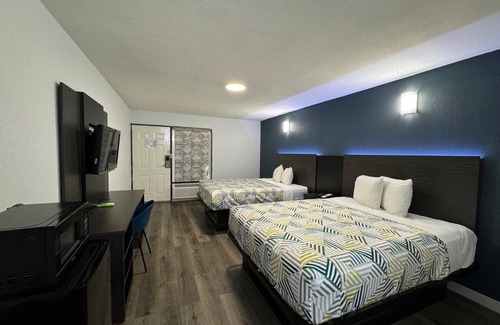 Greenwood Hotel | Motel 6 Greenwood, MS