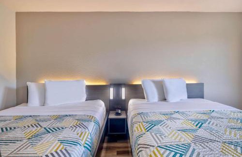 Hammond Hotel | Motel 6-Hammond, IN - Chicago Area
