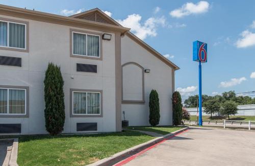 Hutchins Hotel | Motel 6 Hutchins, TX