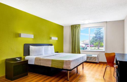Lawrence Hotel | Motel 6 Indianapolis IN