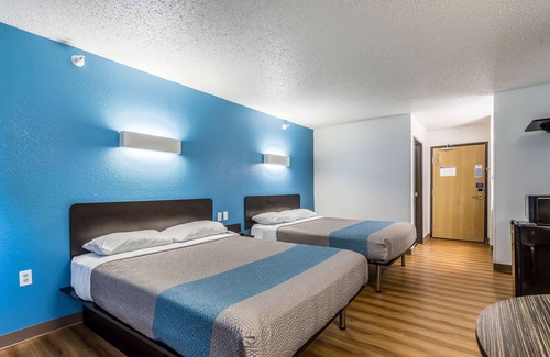 Southport Hotel | Motel 6 Indianapolis, IN - Southport