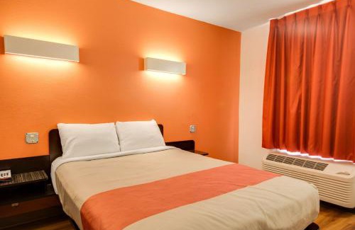 Jennings Hotel | Motel 6-Jennings, LA