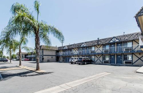 Kingsburg Hotel | Motel 6-Kingsburg, CA