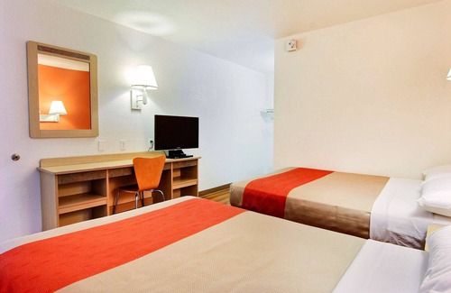 Kingsville Hotel | Motel 6 Kingsville, TX