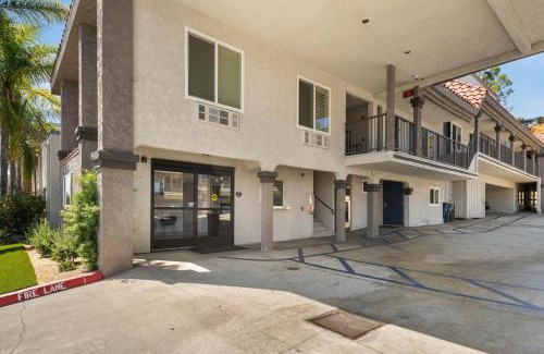 La Mesa Hotel | Motel 6-La Mesa, CA