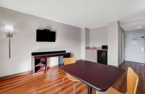 Lawrenceville Hotel | Motel 6 Lawrenceville, NJ