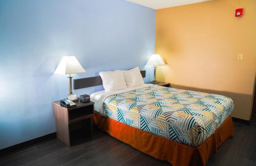 Litchfield Hotel | Motel 6 Litchfield, IL