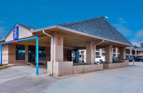Marshall Hotel | Motel 6-Marshall, TX