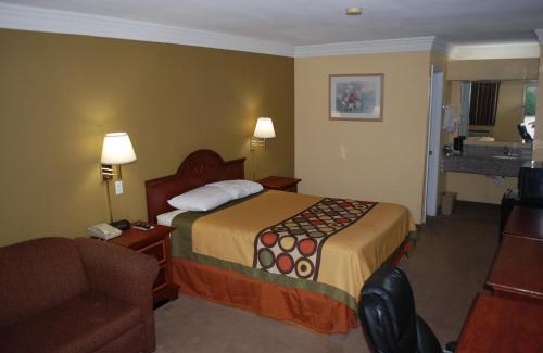 Marshall Hotel | Motel 6-Marshall, TX