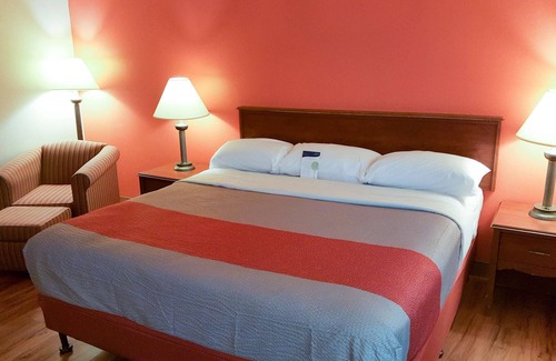 Maryland Heights Hotel | Motel 6 Maryland Heights, MO