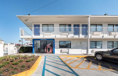 McAllen Hotel | Motel 6-Mcallen, TX