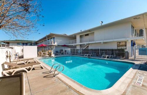 McAllen Hotel | Motel 6-Mcallen, TX