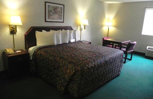 Blodgett Mills Hotel | Motel 6 McGraw, NY - Cortland