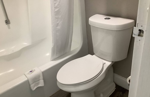 Ellendale Hotel | Motel 6 Memphis, TN - East