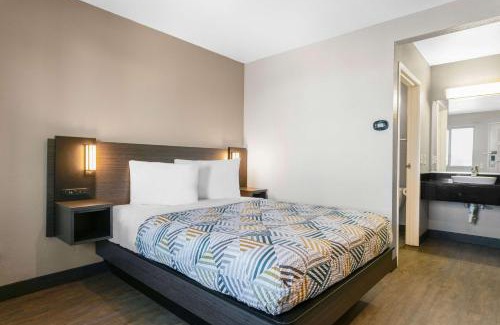 Merced Hotel | Motel 6-Merced, CA - North