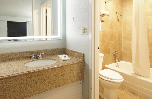 Mesquite Hotel | Motel 6 Mesquite, TX – Town East