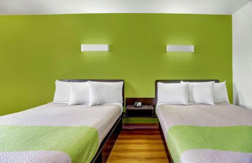 Moriarty Hotel | Motel 6-Moriarty, NM