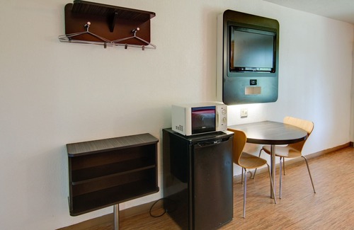 Mount Pleasant Hotel | Motel 6 Mount Pleasant, TX