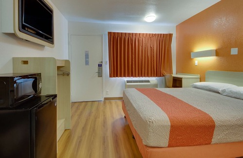Muskogee Hotel | Motel 6 Muskogee, OK